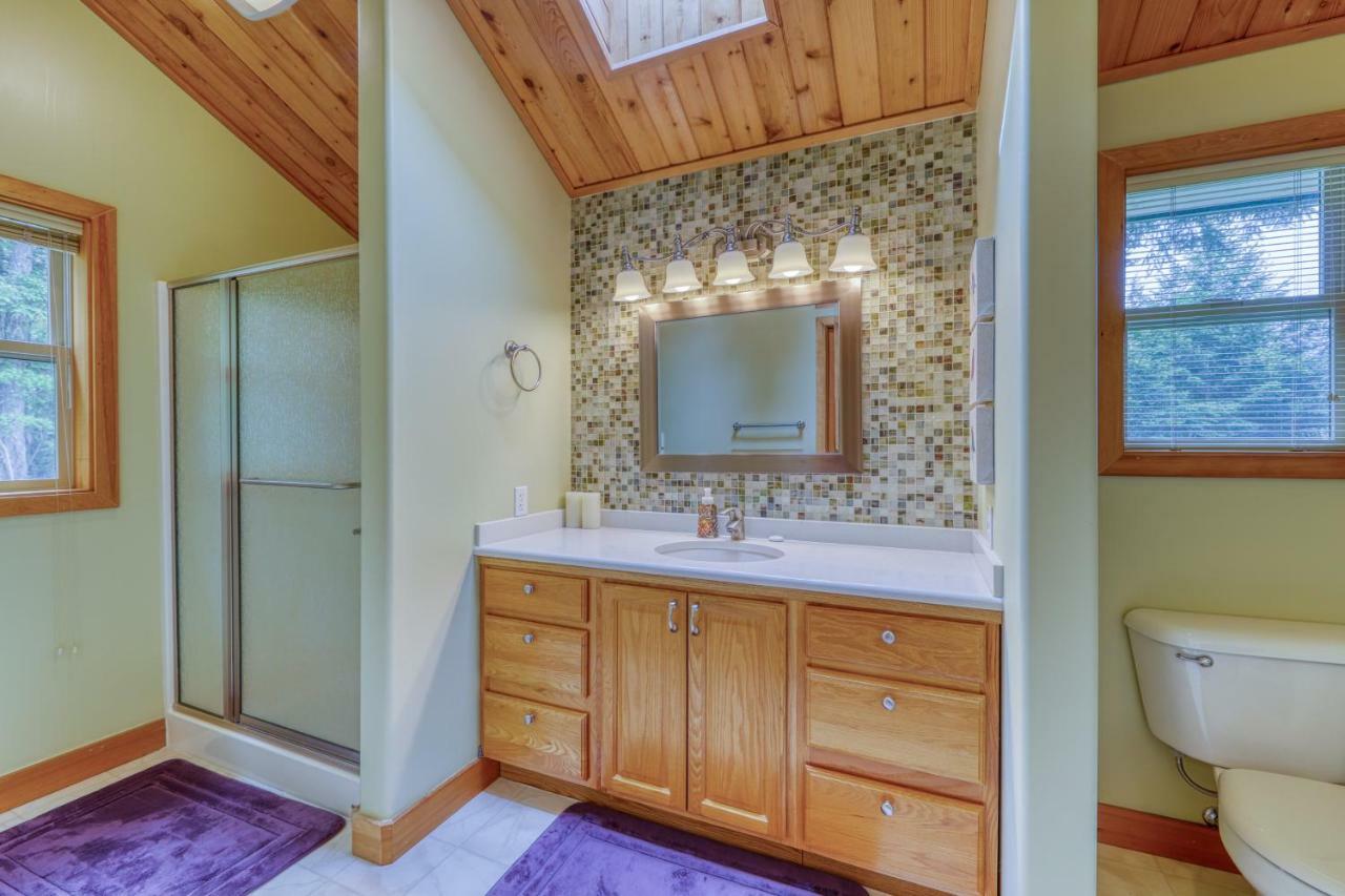 2 Bed 2 Bath Vacation Home In Orcas Island Rosario Eksteriør bilde